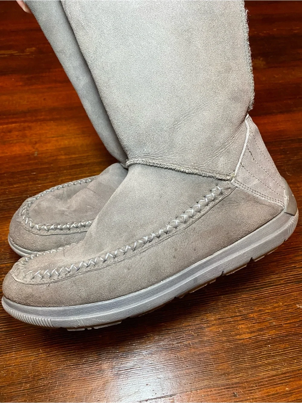 EUC Manitobah WR Reflections Mid Winter Boot w/ Geometric Embroidered Collar